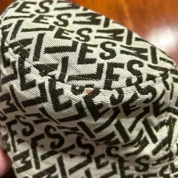 H&M Monogrammed Women’s Bucket Hat XS/S - Picture 6 of 6